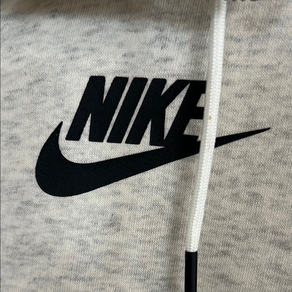 Women’s Nike Heathered Quarter-Zip Pullover - Picture 3 of 4